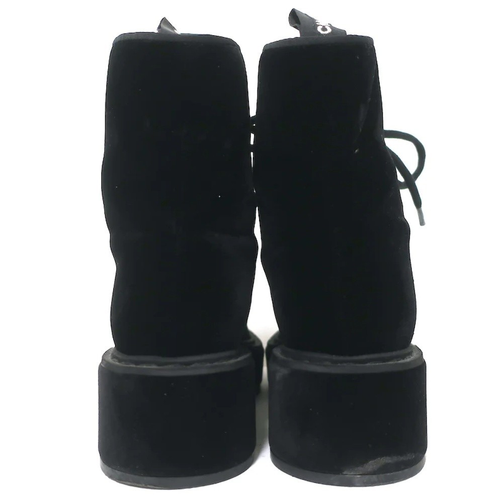 Chanel 17B CC Cap Toe Combat Boots Black Velvet Size 37.5 Lace-Up Ankle Boots - Picture 9 of 12